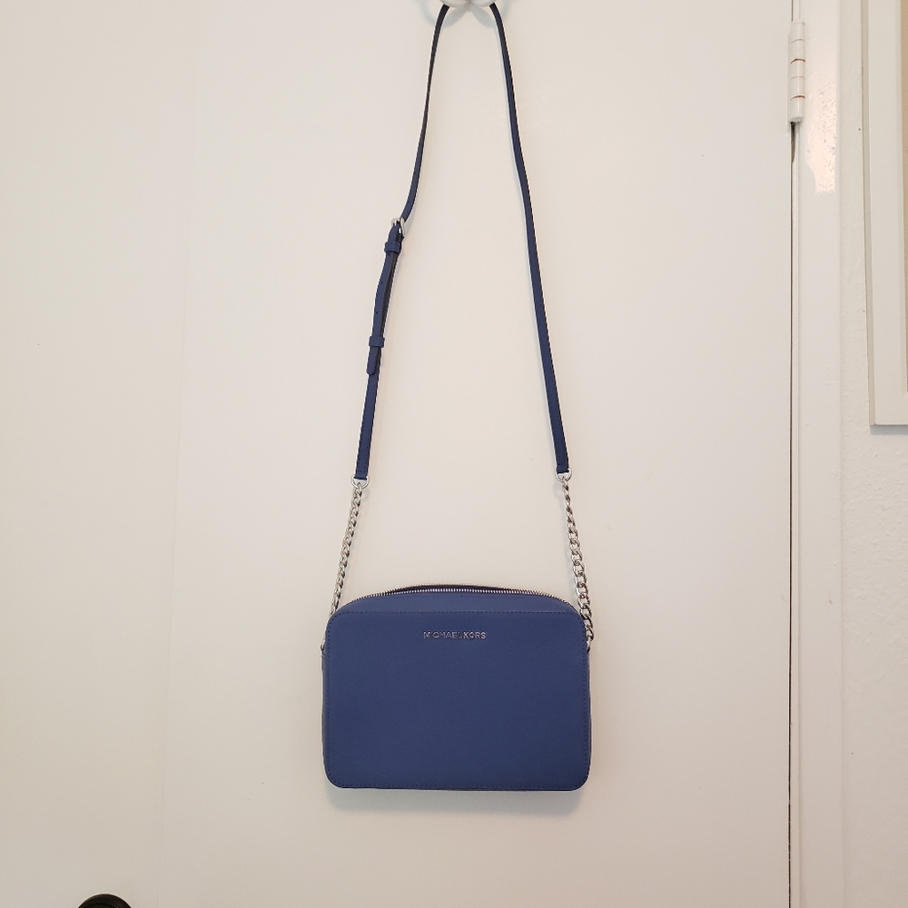 Micheal Kors Blue Crossbody Purse